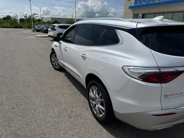 Used 2023 Buick Enclave Premium w/ Experience Buick Package AWD/4WD image 4