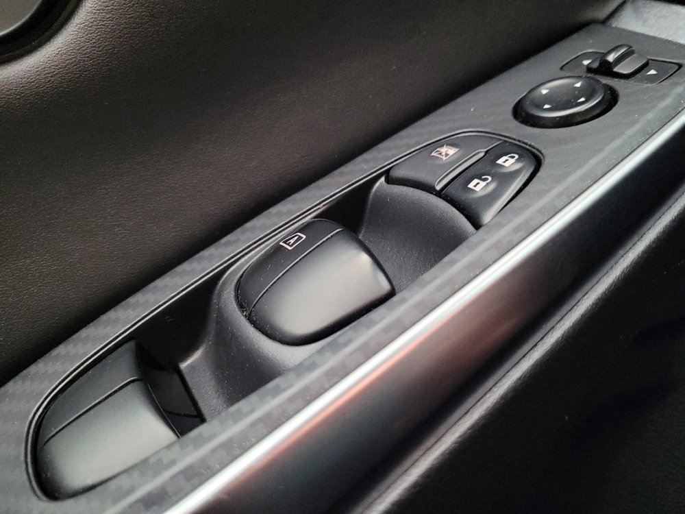 Used 2022 Nissan Sentra SR w/ Lighting Package FWD image 27