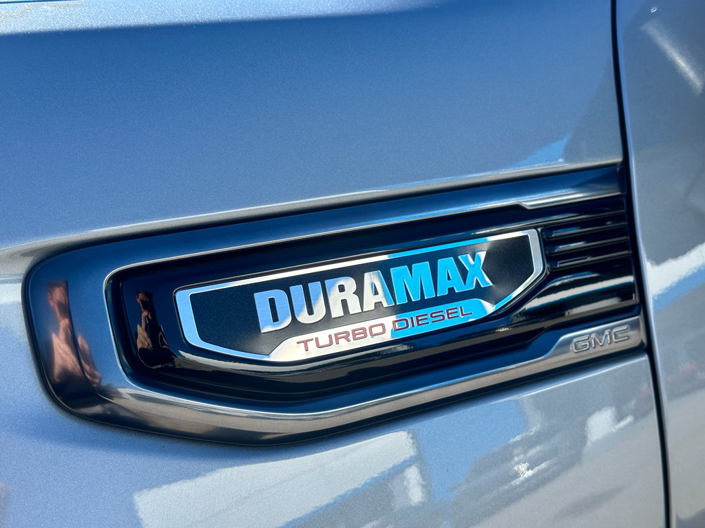 Used 2024 GMC Sierra 1500 AT4 w/ Technology Package image 7