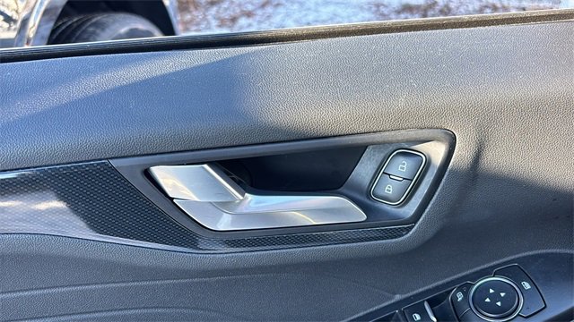 Used 2024 Ford Escape ST-Line image 9