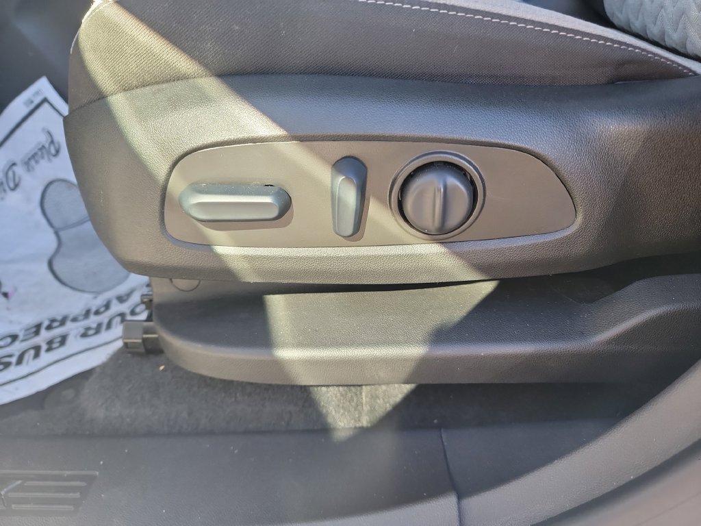 Used 2024 Chevrolet Equinox LS w/ LS Convenience Package AWD/4WD image 21