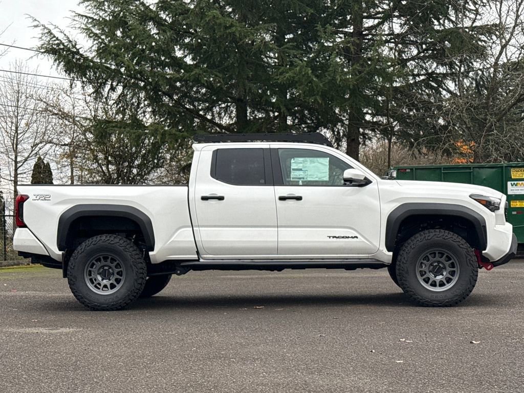 Used 2024 Toyota Tacoma TRD Off-Road image 7
