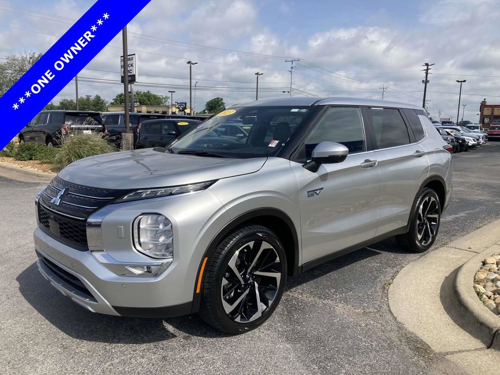 Used 2023 Mitsubishi Outlander SE image 8