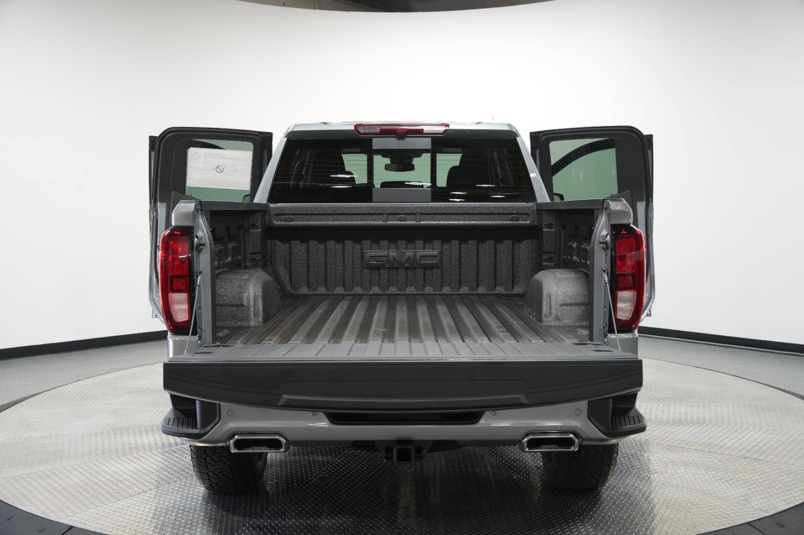 New 2025 GMC Sierra 1500 Elevation image 13