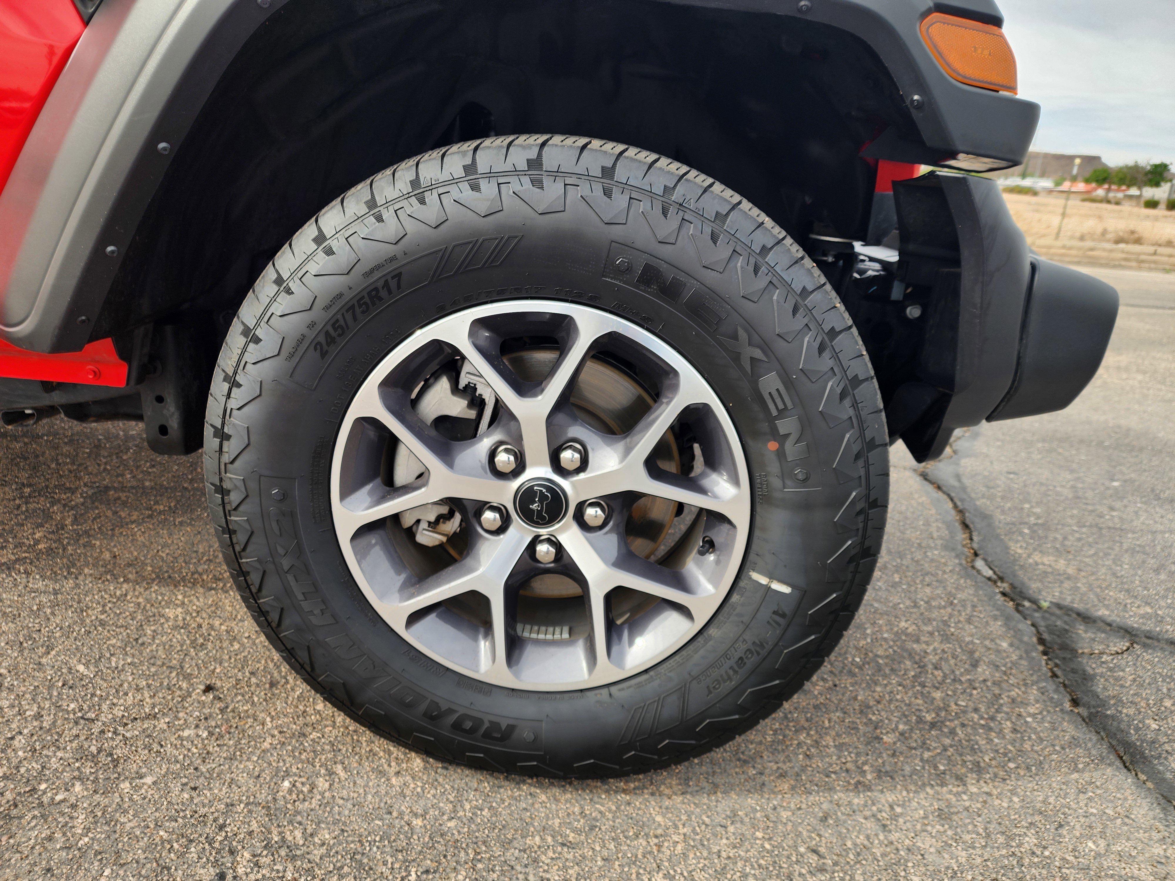 Used 2025 Jeep Wrangler Sport AWD/4WD image 10