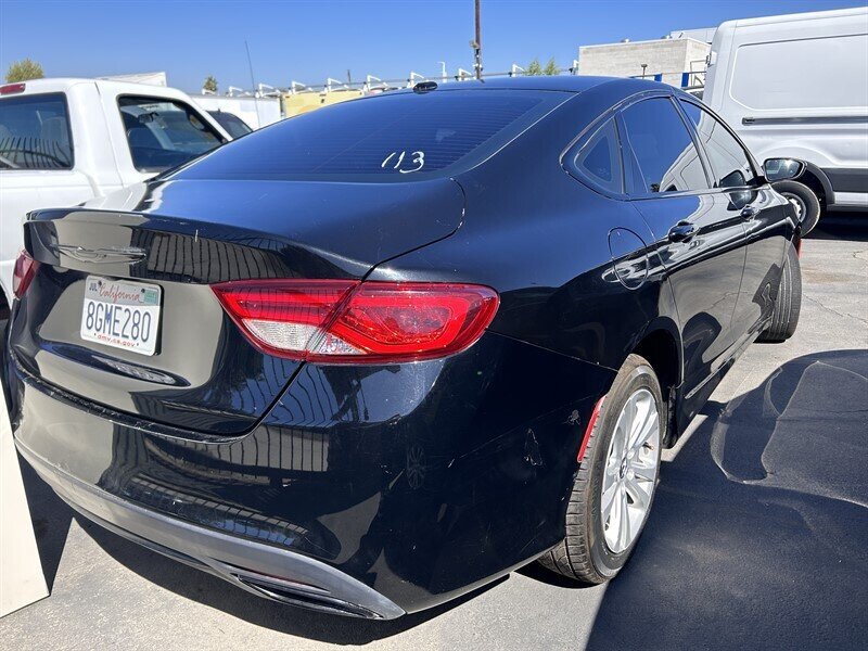 Used 2015 Chrysler 200 Limited w/ Convenience Group FWD image 6