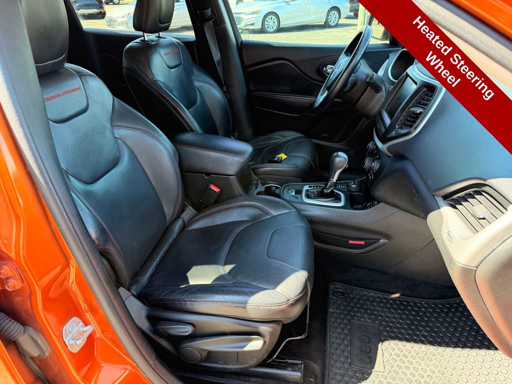 Used 2014 Jeep Cherokee Trailhawk w/ Leather Interior Group AWD/4WD image 30