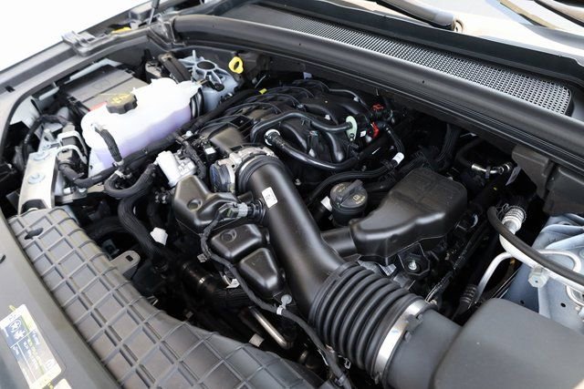 New 2025 Jeep Grand Cherokee Laredo image 8