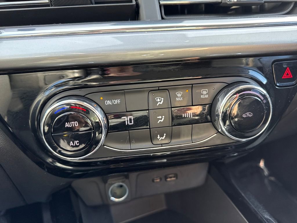 Used 2024 Chevrolet Trax LT image 34