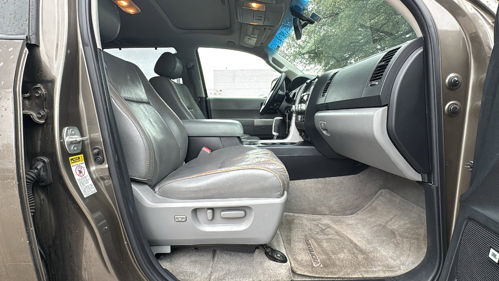 Used 2008 Toyota Sequoia Limited image 21