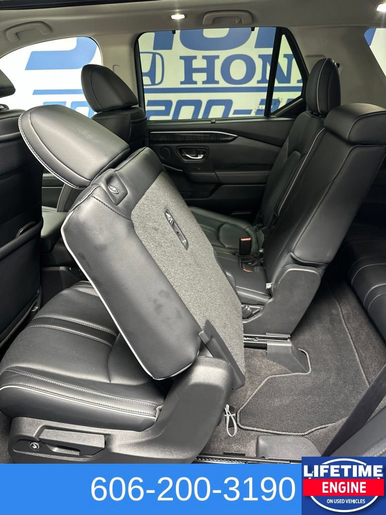 Used 2024 Honda Pilot Elite image 18
