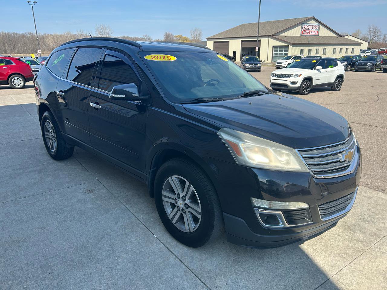 Used 2015 Chevrolet Traverse LT image 3