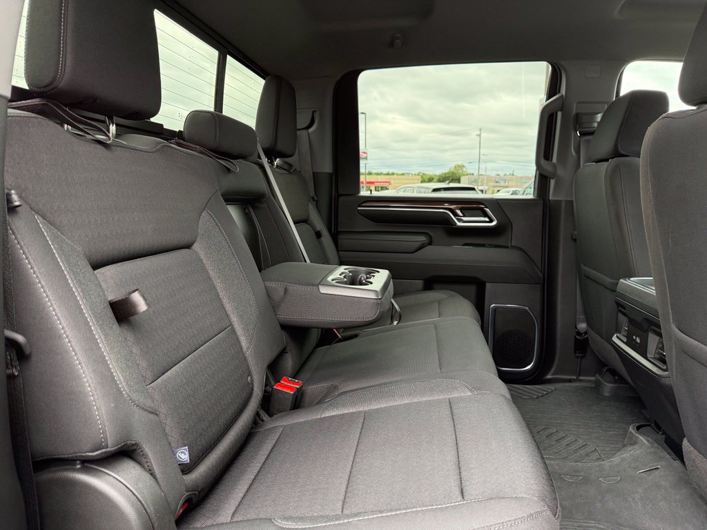 Used 2024 Chevrolet Silverado 3500 LT w/ Convenience Package AWD/4WD image 18