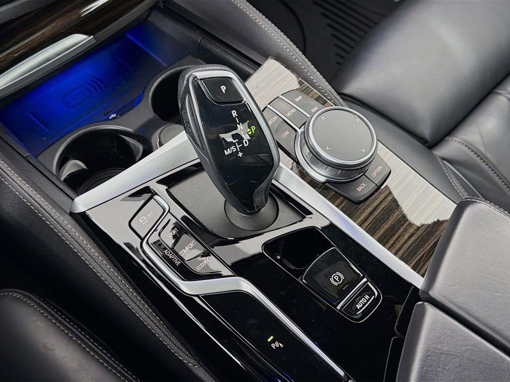 Used 2021 BMW M550i xDrive w/ Premium Package image 18