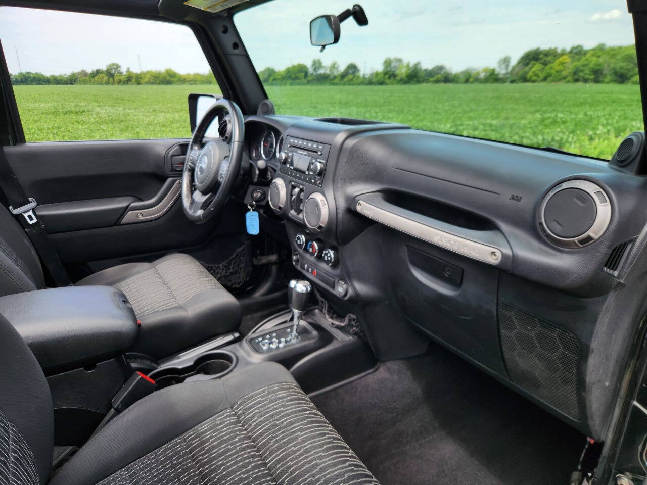 Used 2012 Jeep Wrangler Unlimited Sport AWD/4WD image 7