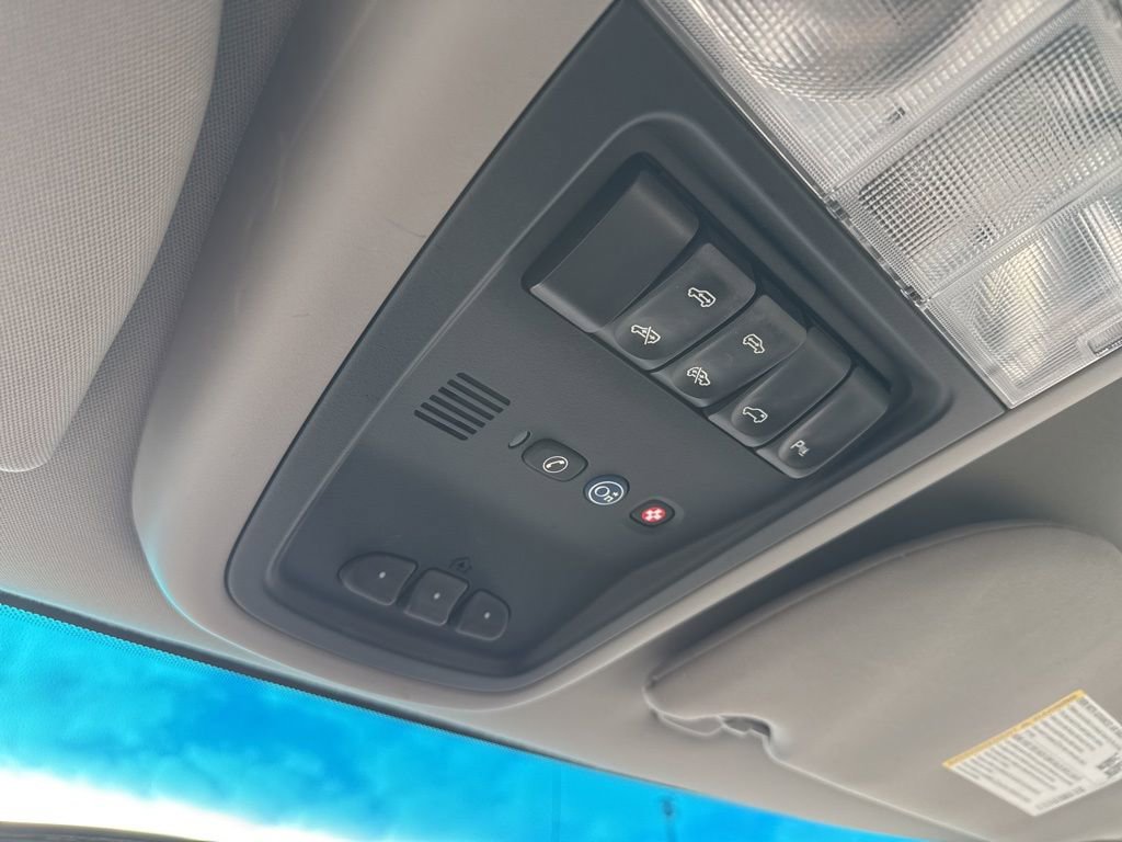 Used 2006 Buick Terraza CXL w/ Driver Confidence Package image 24