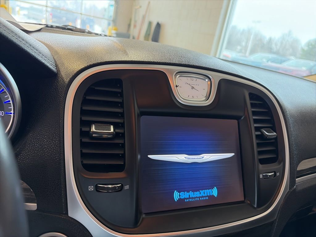 Used 2020 Chrysler 300 Touring L w/ Quick Order Package 2EF image 26