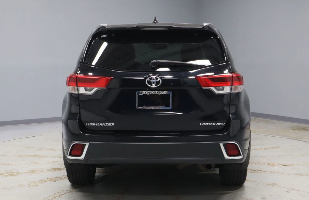 Used 2019 Toyota Highlander Limited AWD/4WD image 11