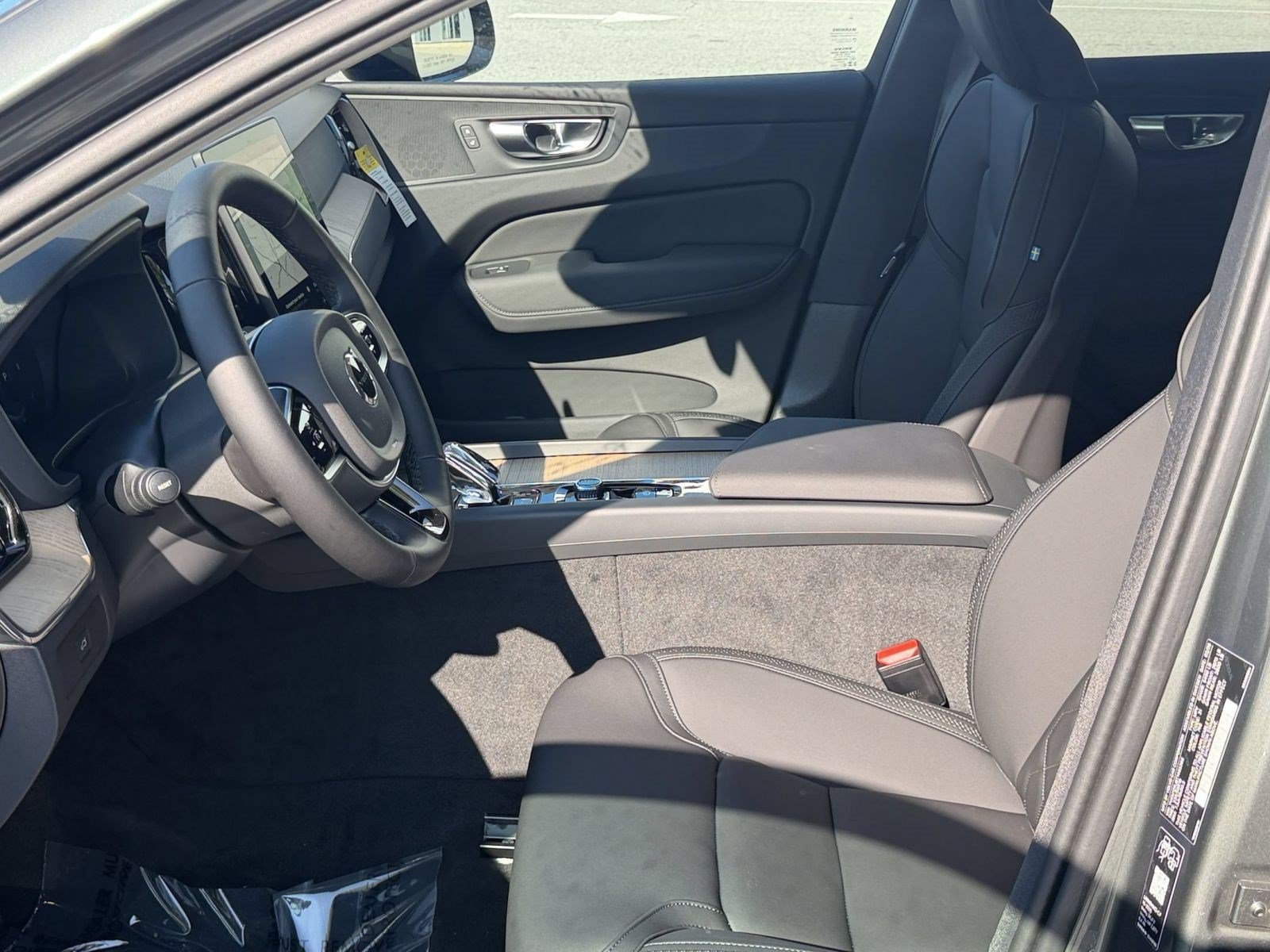 New 2026 Volvo XC60 B5 Core w/ Protection Package AWD/4WD image 5