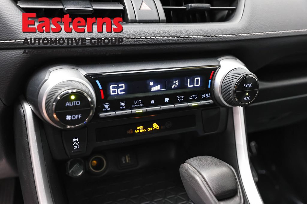 Used 2023 Toyota RAV4 LE AWD/4WD image 20