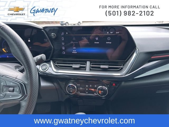 Used 2025 Chevrolet Trax RS w/ Driver Confidence Package image 17