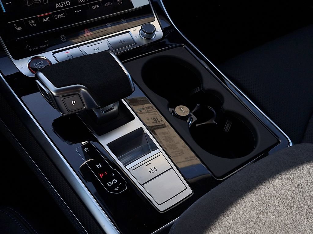 New 2026 Audi RS Q8 performance image 14