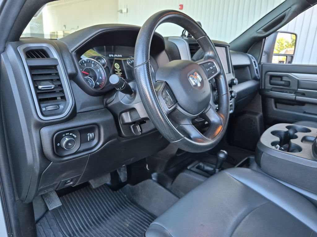 Used 2023 RAM 3500 Tradesman AWD/4WD image 9