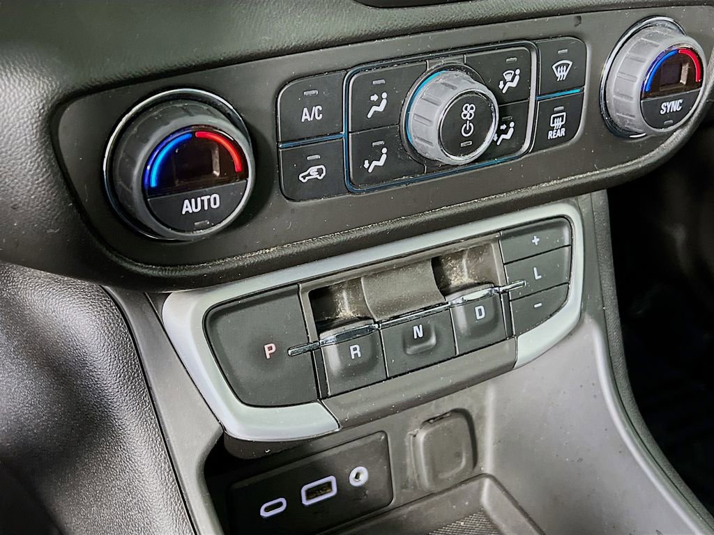 Certified 2022 GMC Terrain SLE w/ Driver Convenience Package image 17