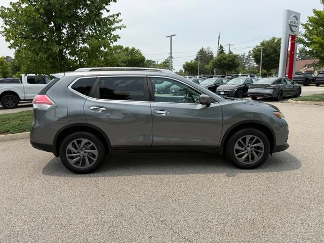 Used 2016 Nissan Rogue SL w/ SL Premium Package AWD/4WD image 4