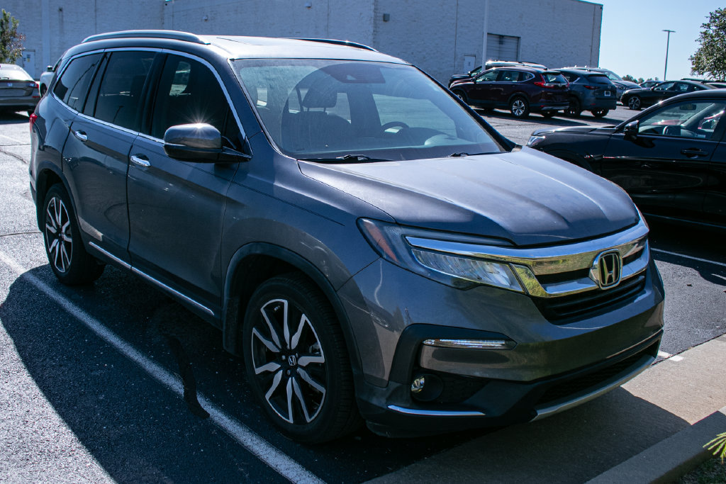 Used 2022 Honda Pilot Touring image 2