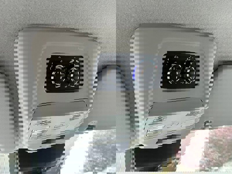 Used 2024 Ford Transit 350 XLT image 33