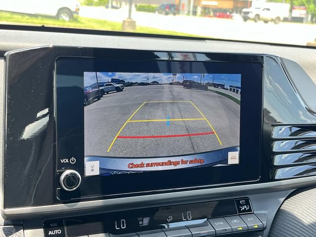 Used 2025 Toyota Camry SE FWD image 31