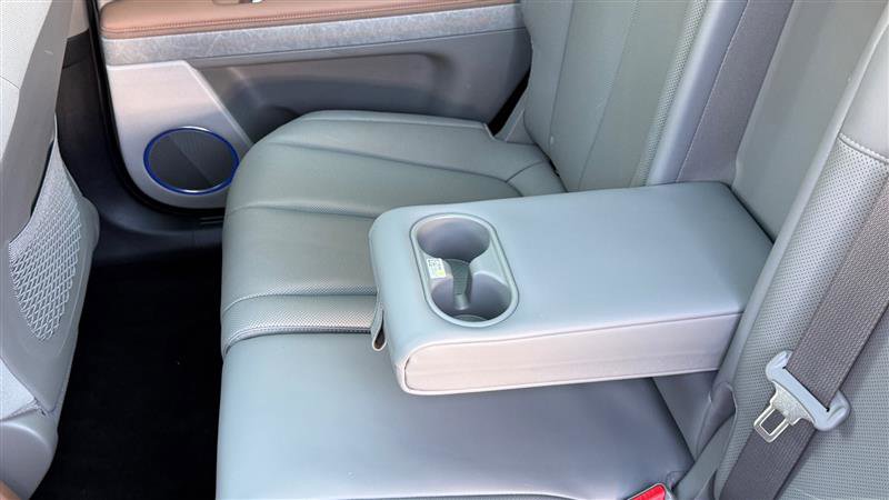 Used 2024 Hyundai Ioniq 5 Limited image 24