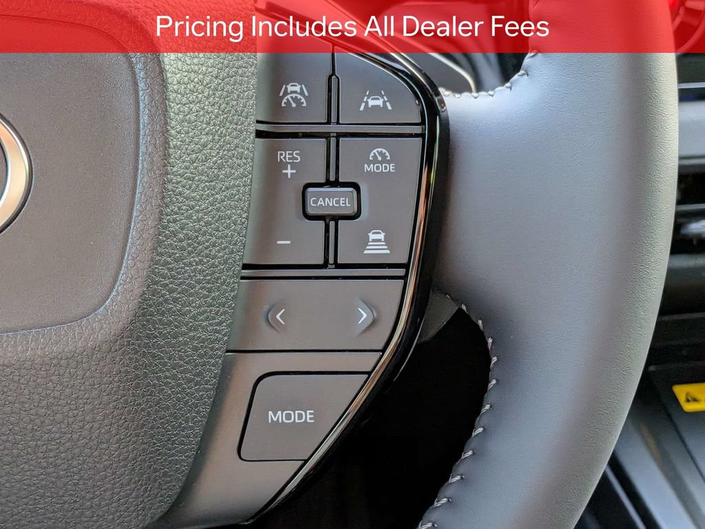 Used 2026 Toyota C-HR AWD/4WD image 28