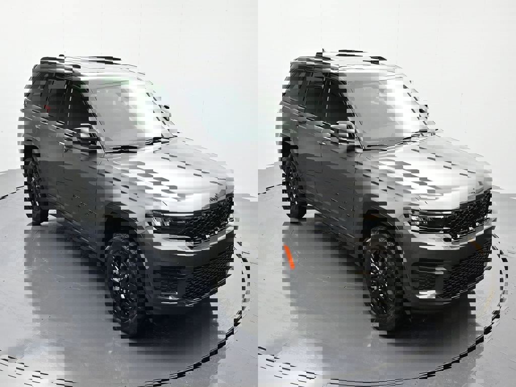 New 2025 Jeep Grand Cherokee Altitude image 31
