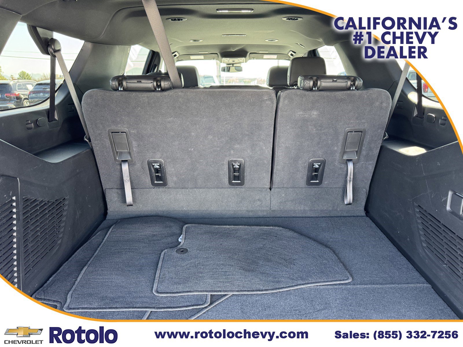Used 2025 Chevrolet Suburban Z71 image 12
