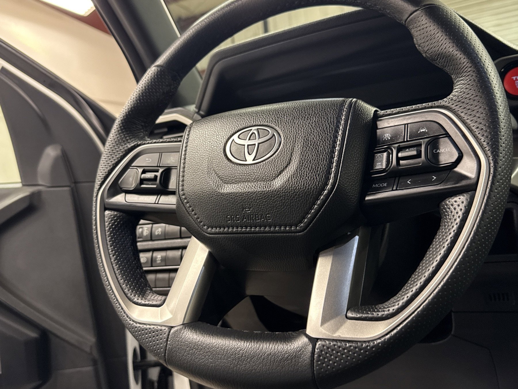 Used 2025 Toyota Tacoma SR5 image 10