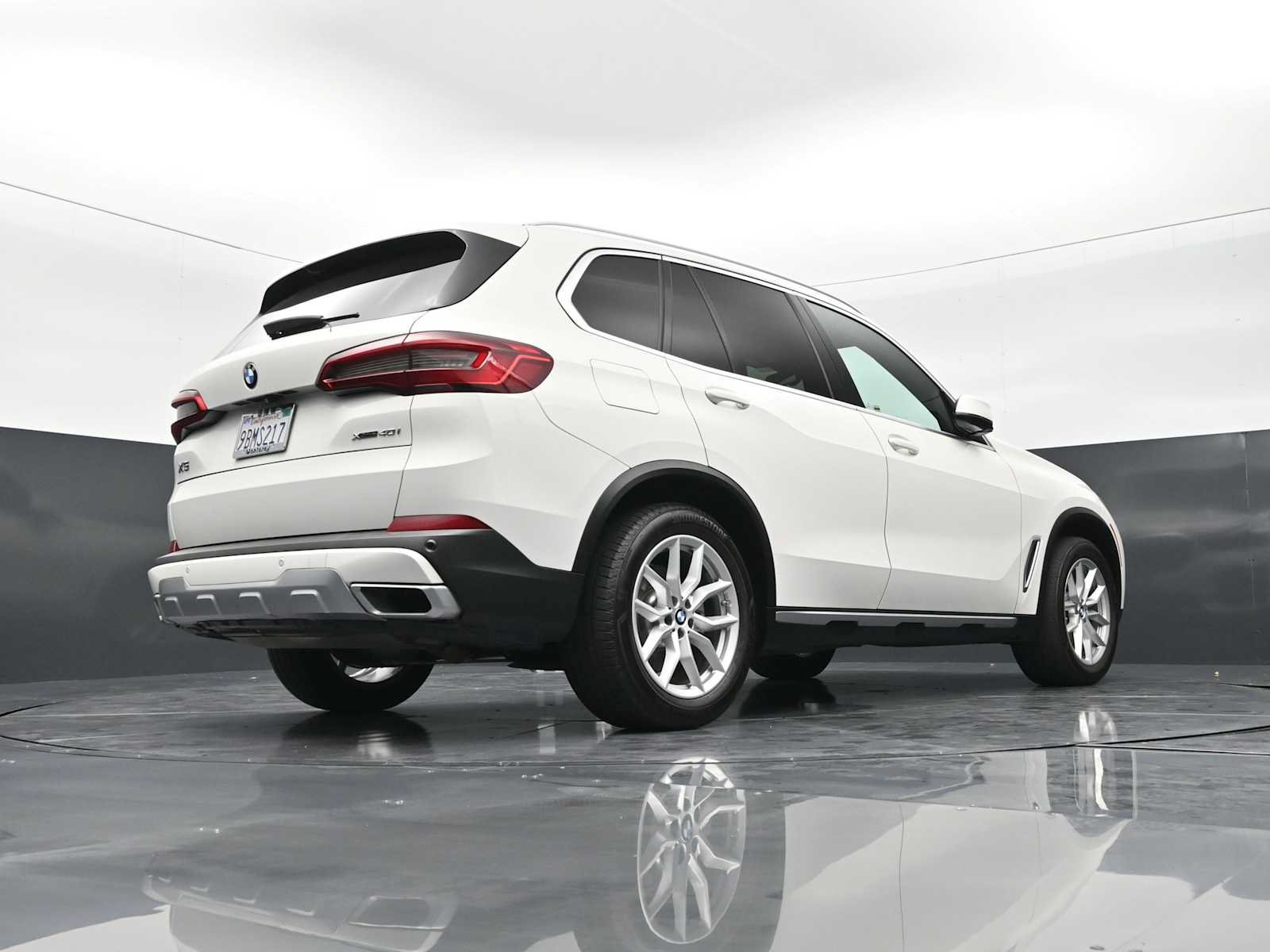 Used 2019 BMW X5 xDrive40i w/ Convenience Package AWD/4WD image 28