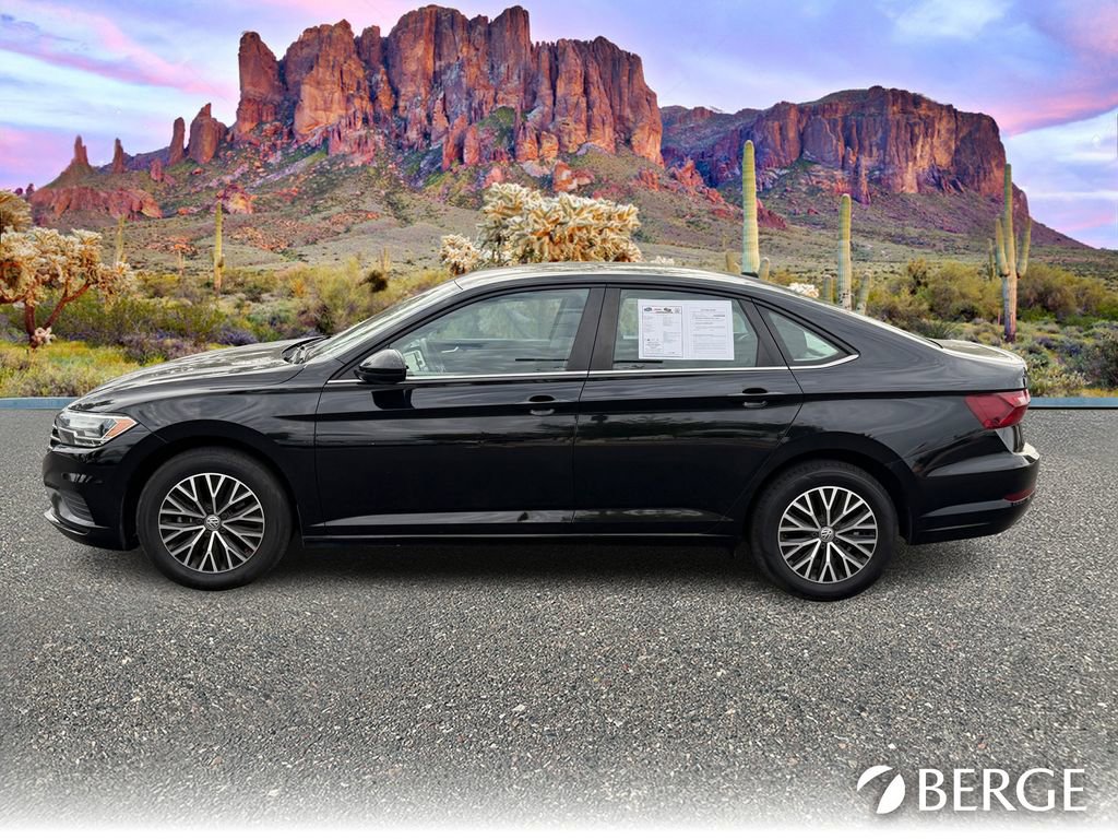 Used 2021 Volkswagen Jetta SE image 3