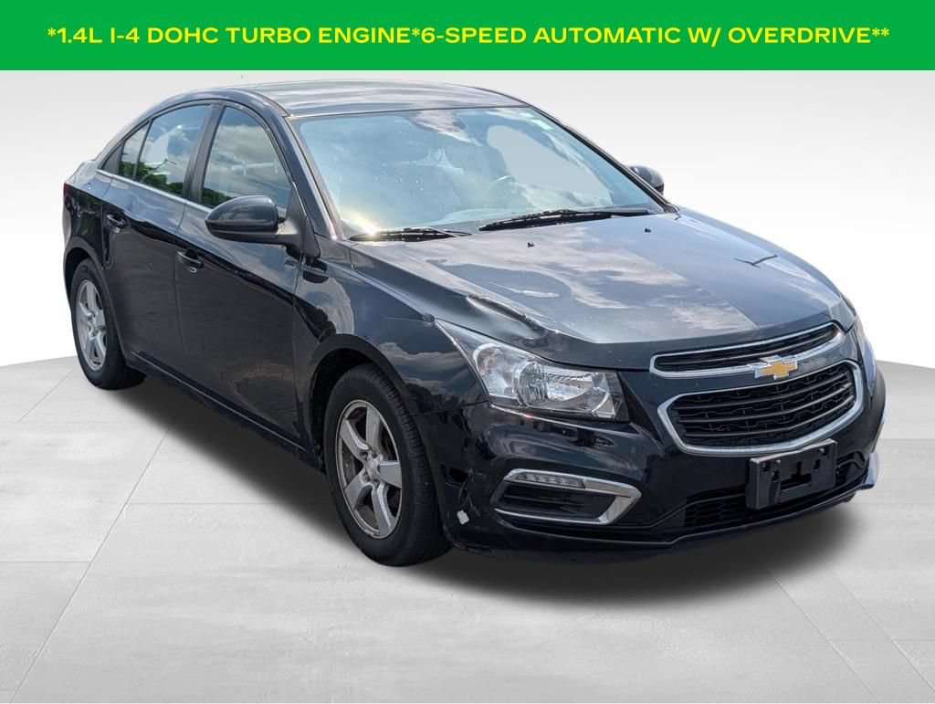 Used 2016 Chevrolet Cruze LT w/ Technology Package FWD image 3