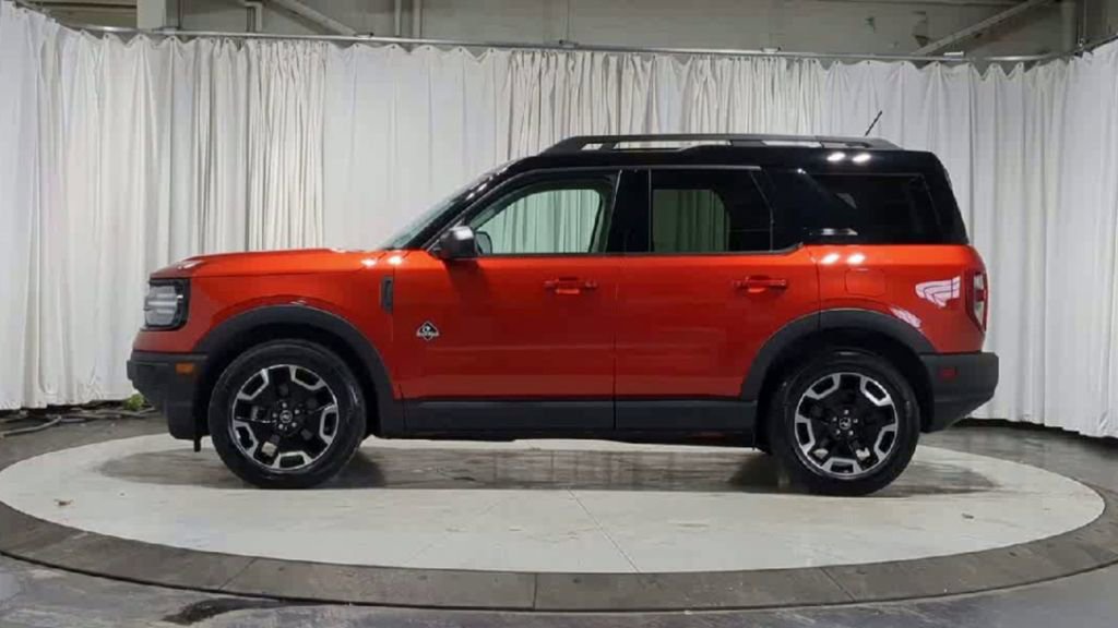 Used 2023 Ford Bronco Sport Outer Banks w/ Tech Package image 5