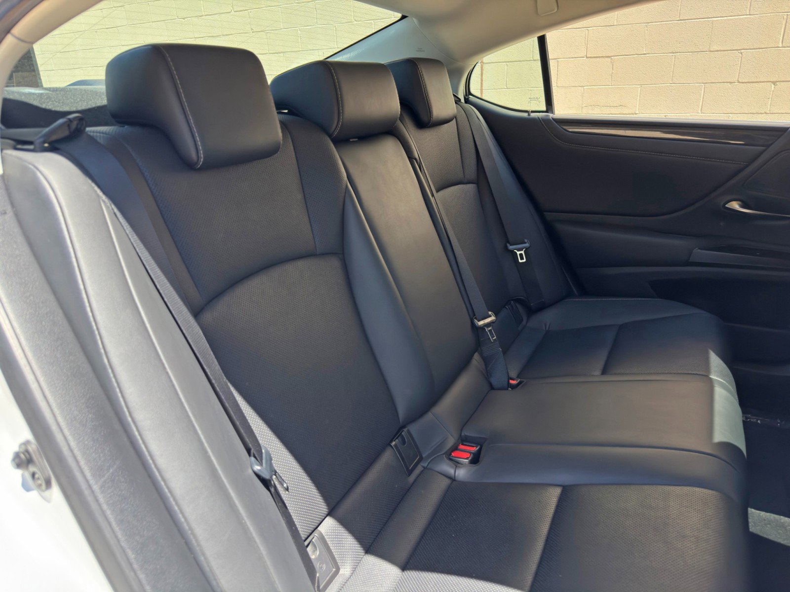 Used 2021 Lexus ES 300h w/ Accessory Package 2 FWD image 35