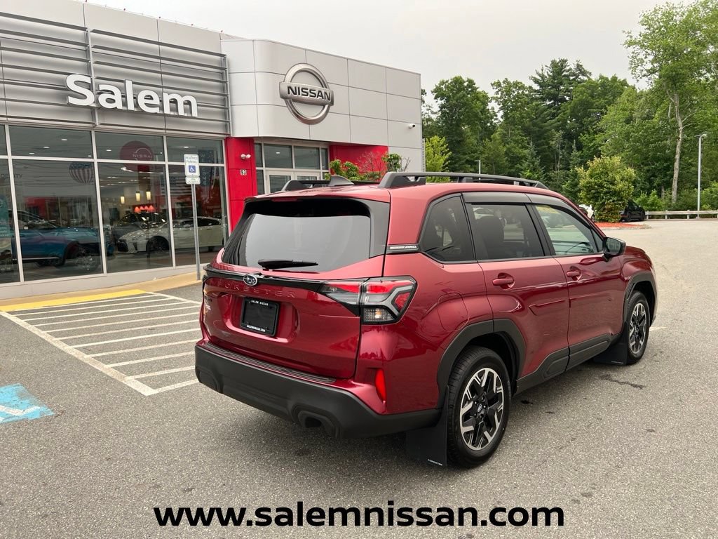 Used 2025 Subaru Forester Premium AWD/4WD image 7