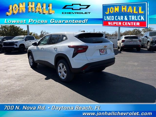 Used 2026 Chevrolet Trax LS image 9