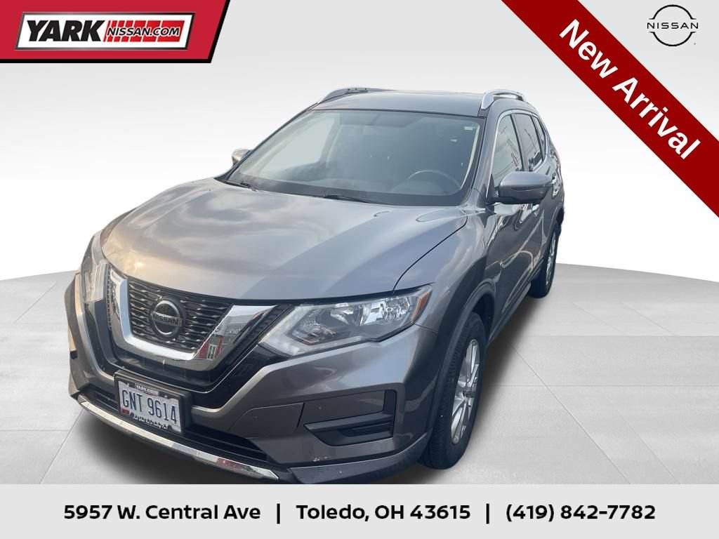 Used 2018 Nissan Rogue SV w/ Premium Package AWD/4WD image 1