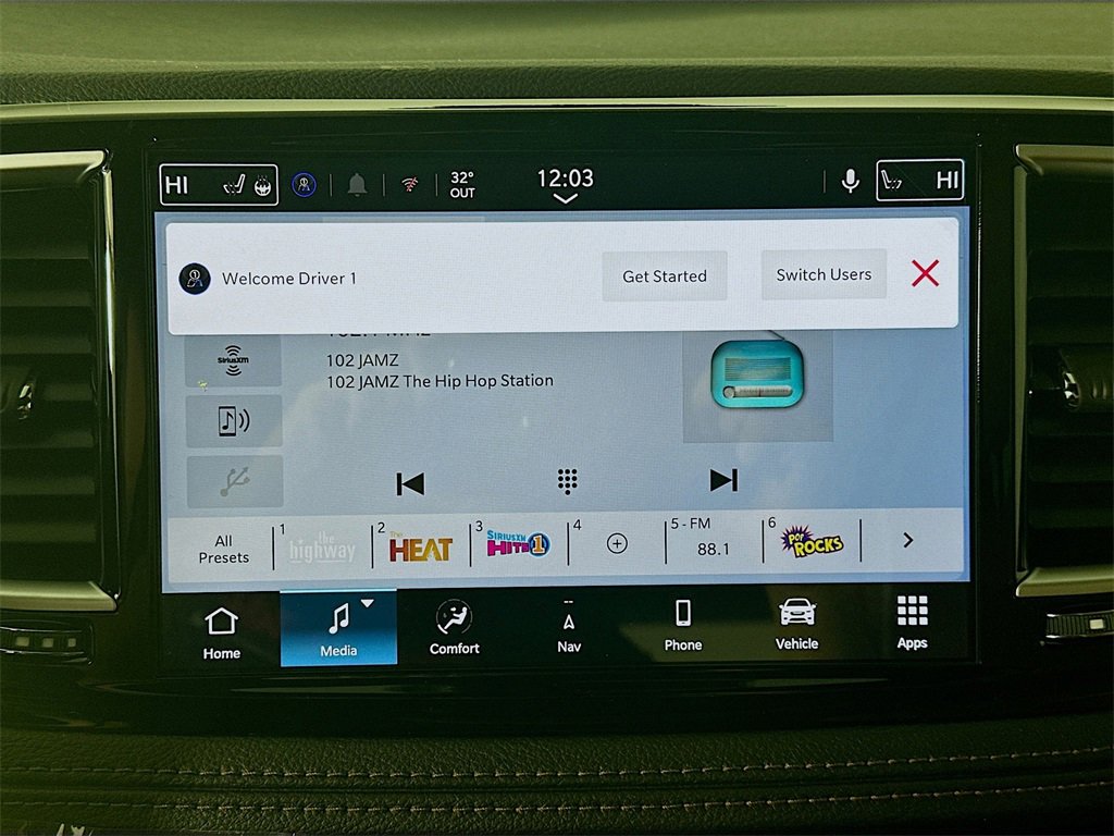 New 2026 Chrysler Pacifica Pinnacle image 13