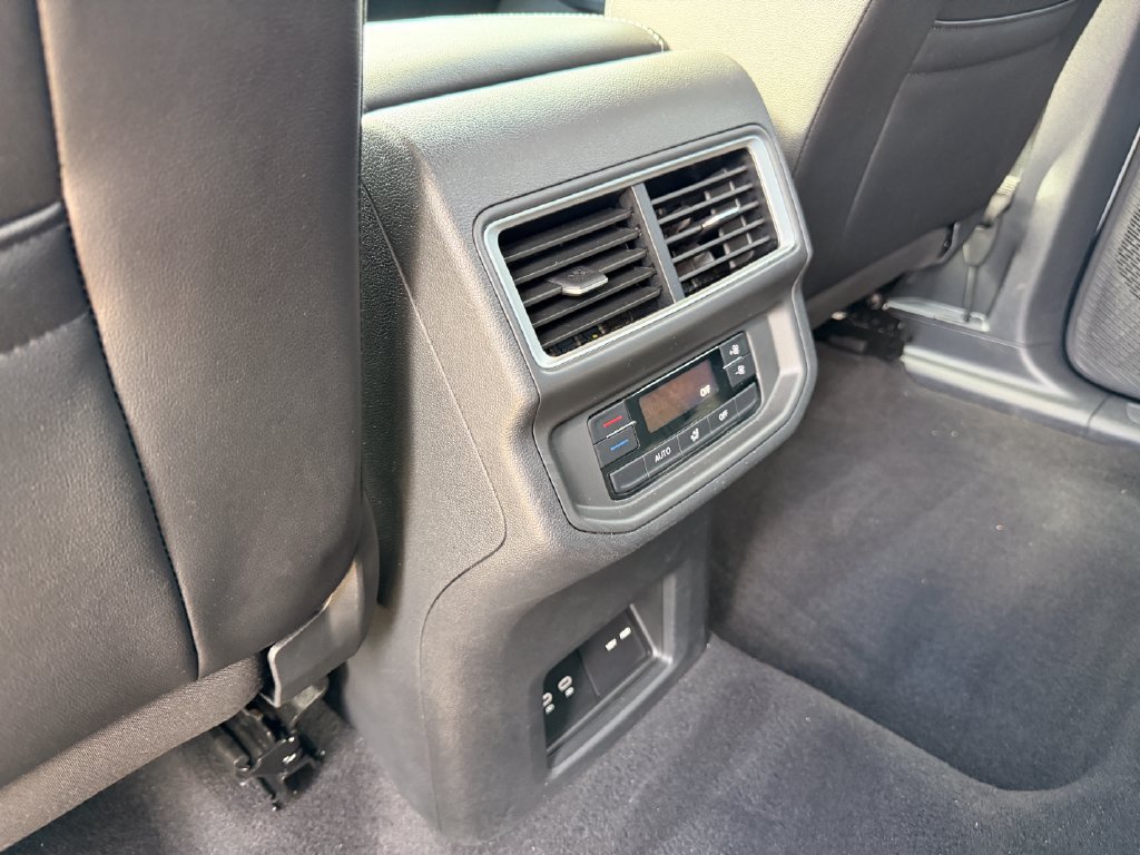 Certified 2024 Volkswagen Atlas SE AWD/4WD image 27