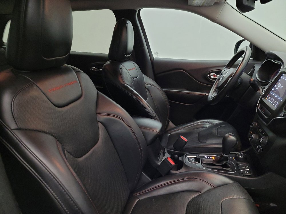 Used 2019 Jeep Cherokee Trailhawk image 21