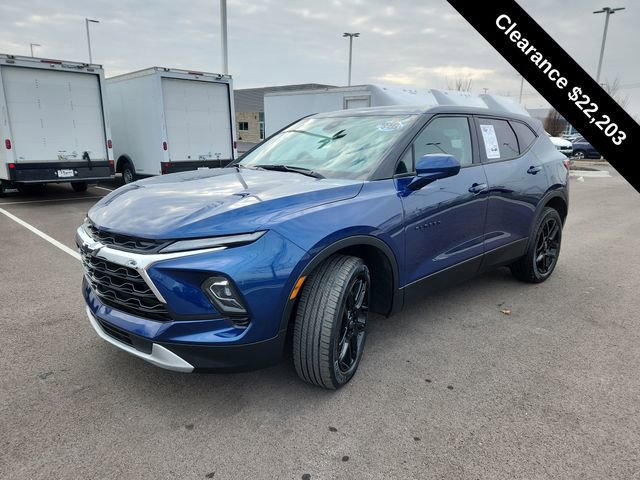 Used 2023 Chevrolet Blazer LT image 4