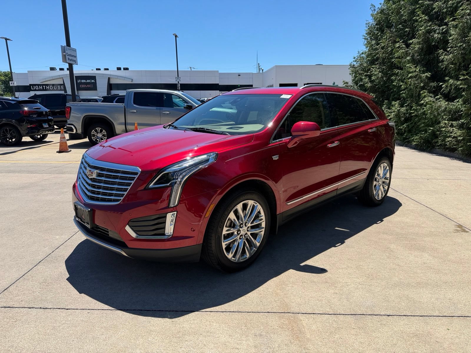 Used 2019 Cadillac XT5 Platinum AWD/4WD image 7